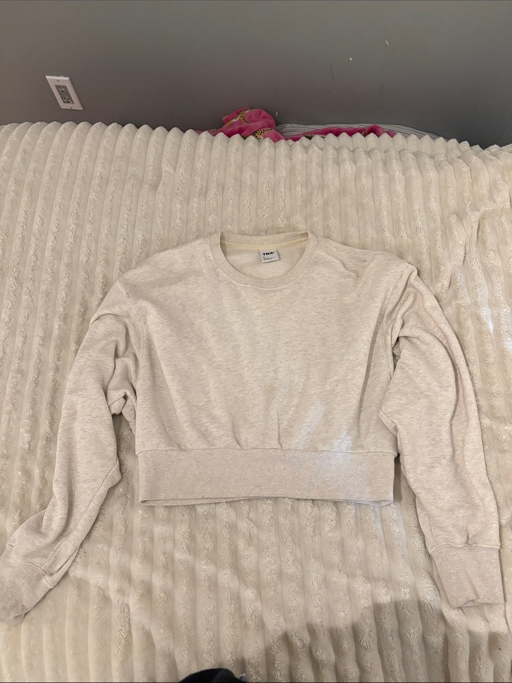 TNA Cropped Crewneck Sweatshirt in Cream
